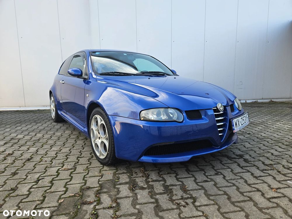 Alfa Romeo 147 3.2 V6 24V GTA - 1