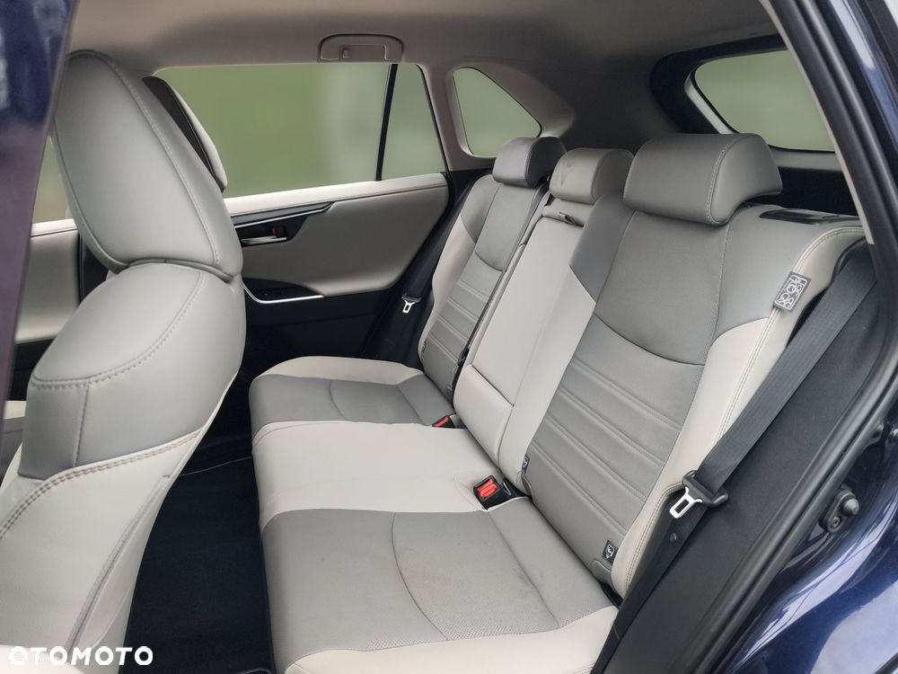 Toyota RAV4 - 13