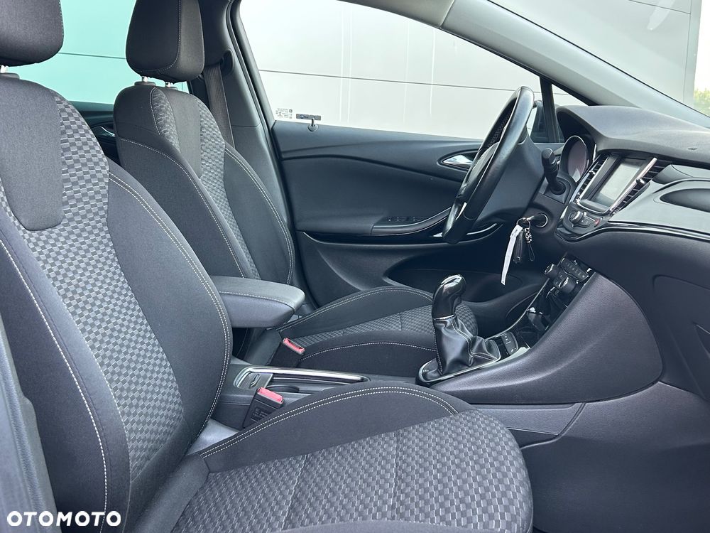 Opel Astra 1.4 Turbo Innovation - 19