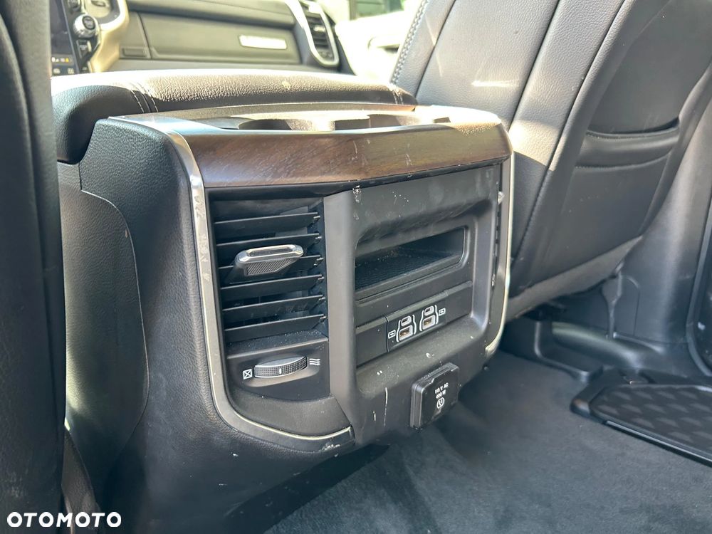 RAM 1500 Crew Cab Longbed Laramie - 17