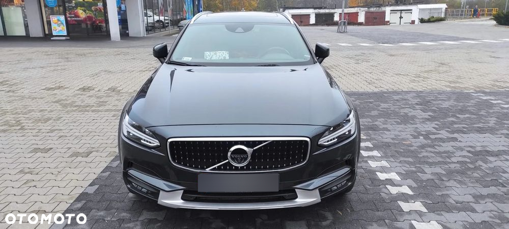 Volvo V90 Cross Country D5 AWD Geartronic Pro - 2