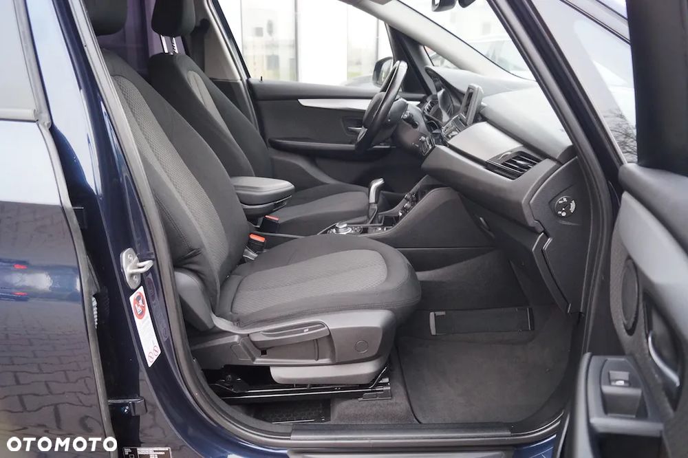 BMW Seria 2 218i Advantage - 25