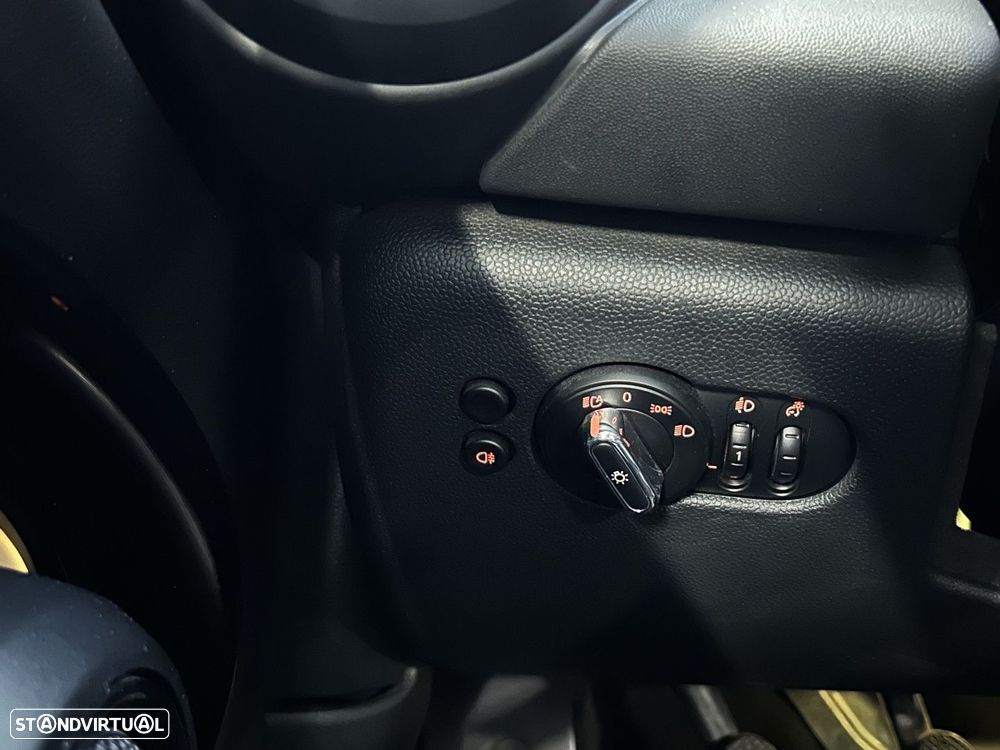 MINI Cabrio One Sport Edition - 37