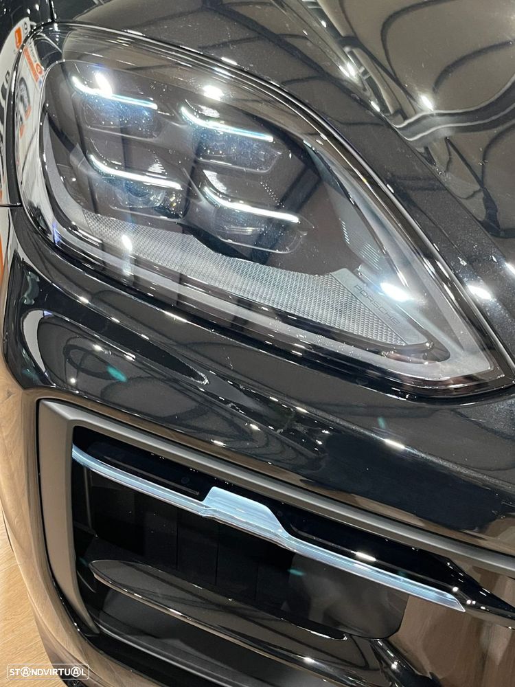 Porsche Cayenne Coupé E-Hybrid Black Edition - 55