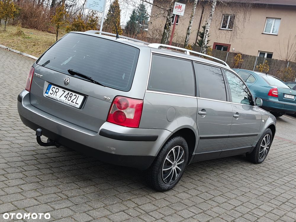 Volkswagen Passat 2.0 Exclusive - 25