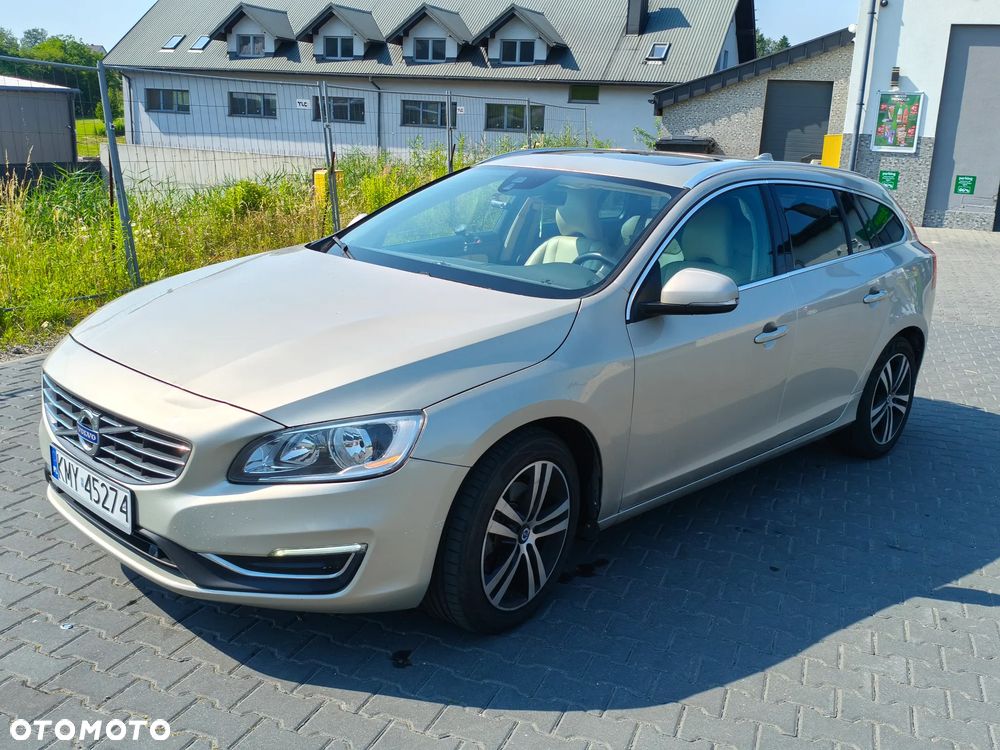 Volvo V60 T5 Drive-E Momentum - 13