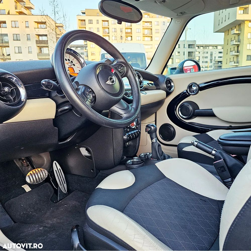 Mini Cooper S AT6 - 9