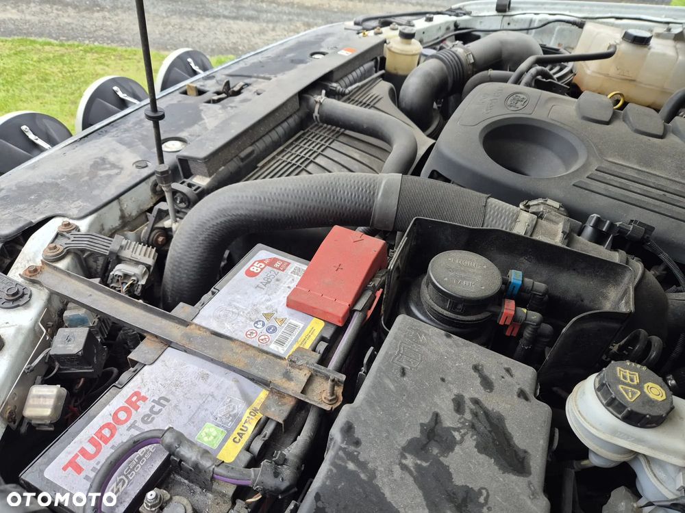 Ford Ranger 2.2 TDCi 4x4 DC XLT - 33