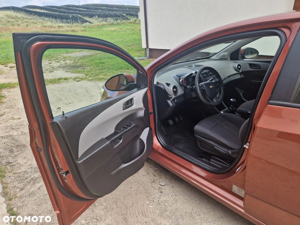 Chevrolet Aveo 1.4 16V LT - 7