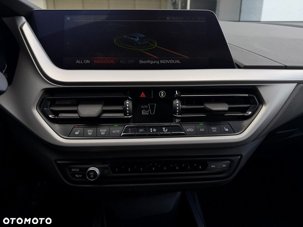 BMW Seria 1 118i - 12
