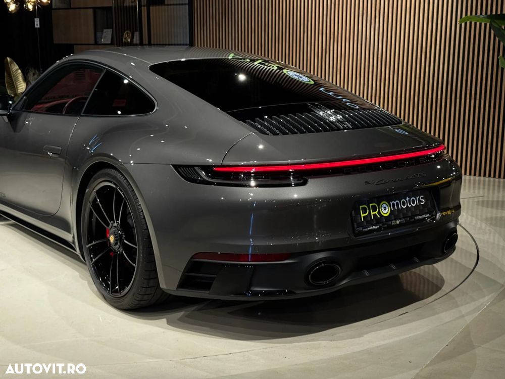 Porsche 911 - 8