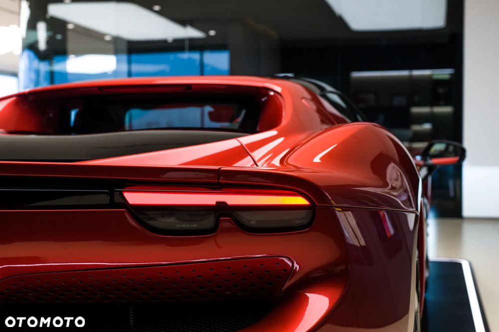 Ferrari 296 GTB - 17
