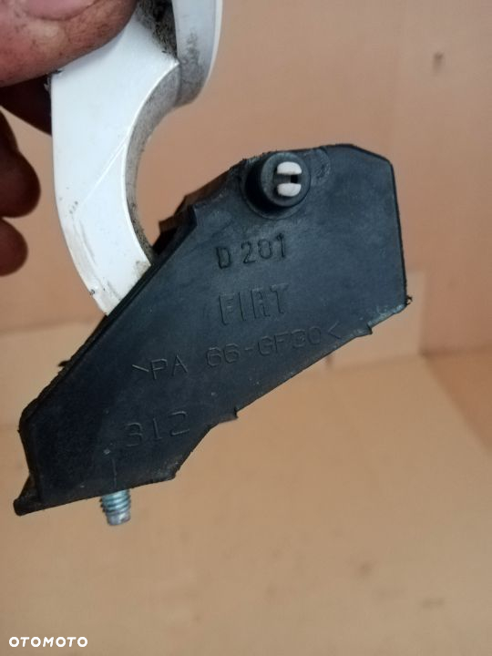 Klapka wlewu paliwa Fiat 500 oryginał - 4