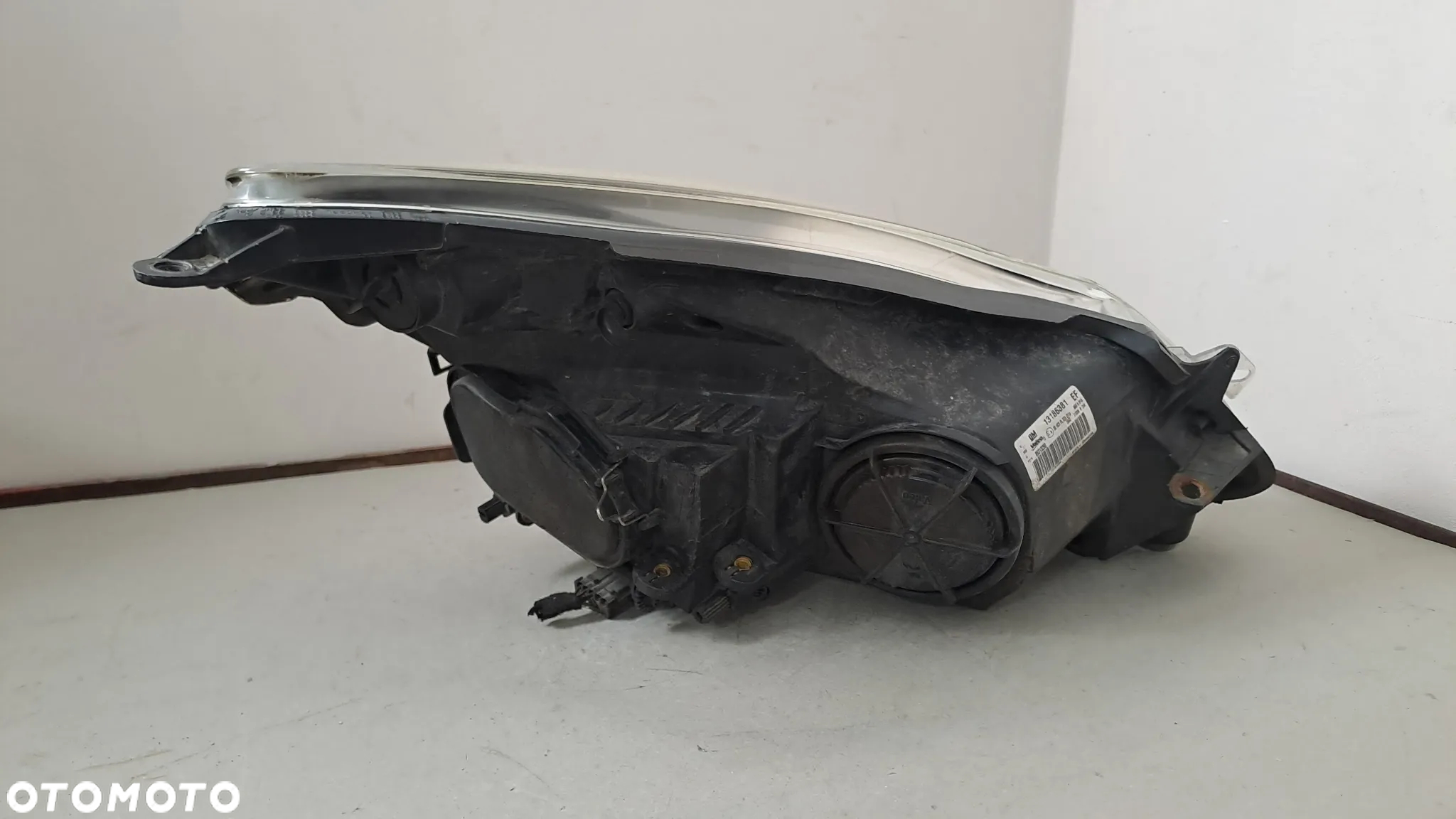 OPEL CORSA D 06-10 LAMPA LEWA PRZÓD 13186381 EU - 10