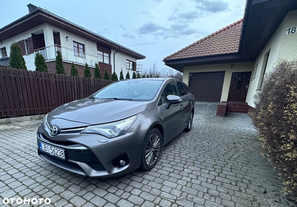 Toyota Avensis 2.0 D-4D Active Business - 4