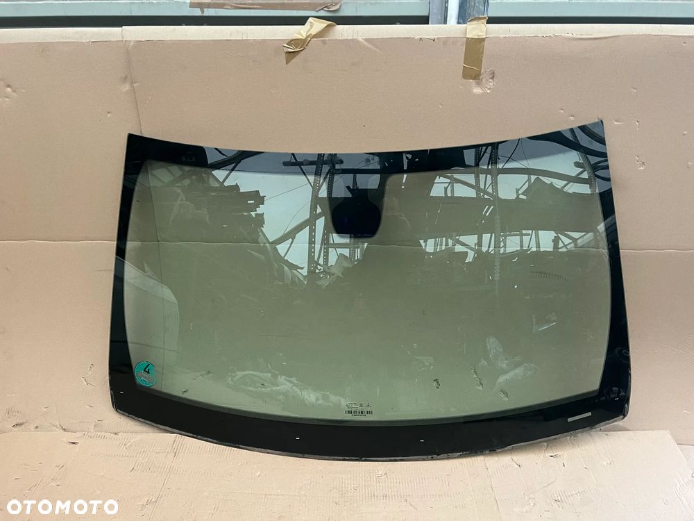 JEEP GRAND CHEROKEE WK2 SZYBA PRZEDNIA ORYGINAŁ - 1