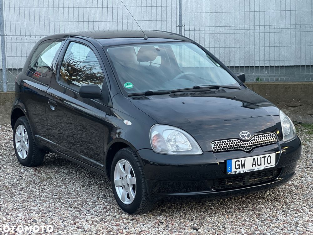 Toyota Yaris - 1