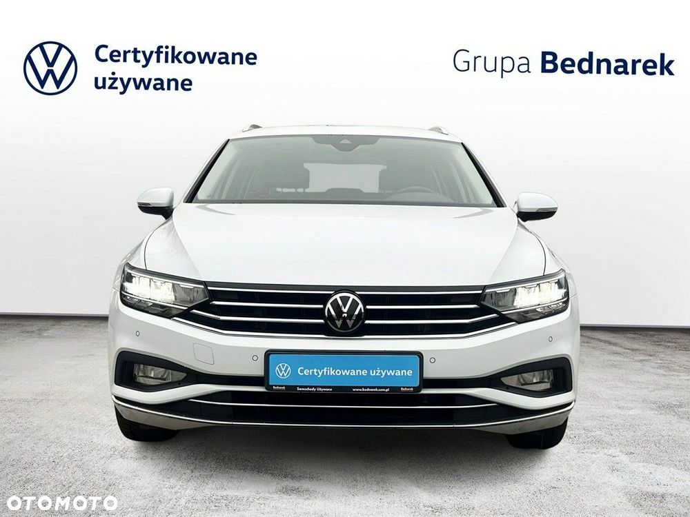 Volkswagen Passat - 8