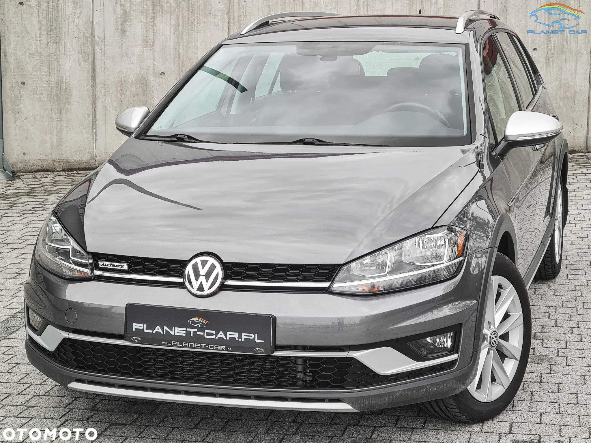 Volkswagen Golf - 2