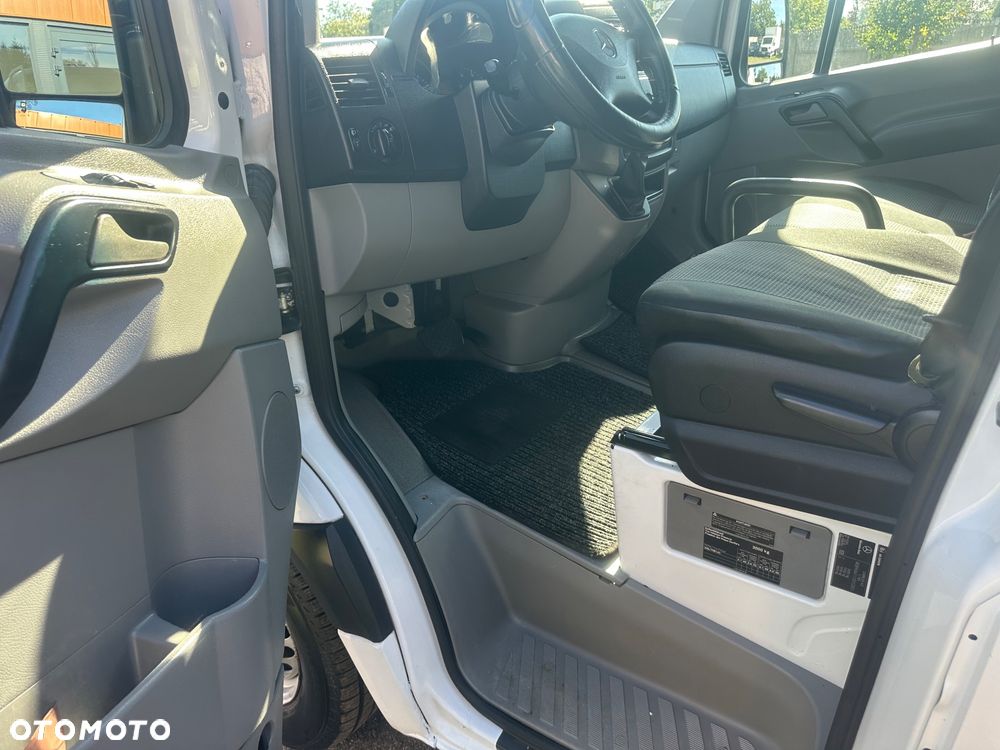 Mercedes-Benz Sprinter 2.2 Cdi 2010/11 L1H1 automat - 31