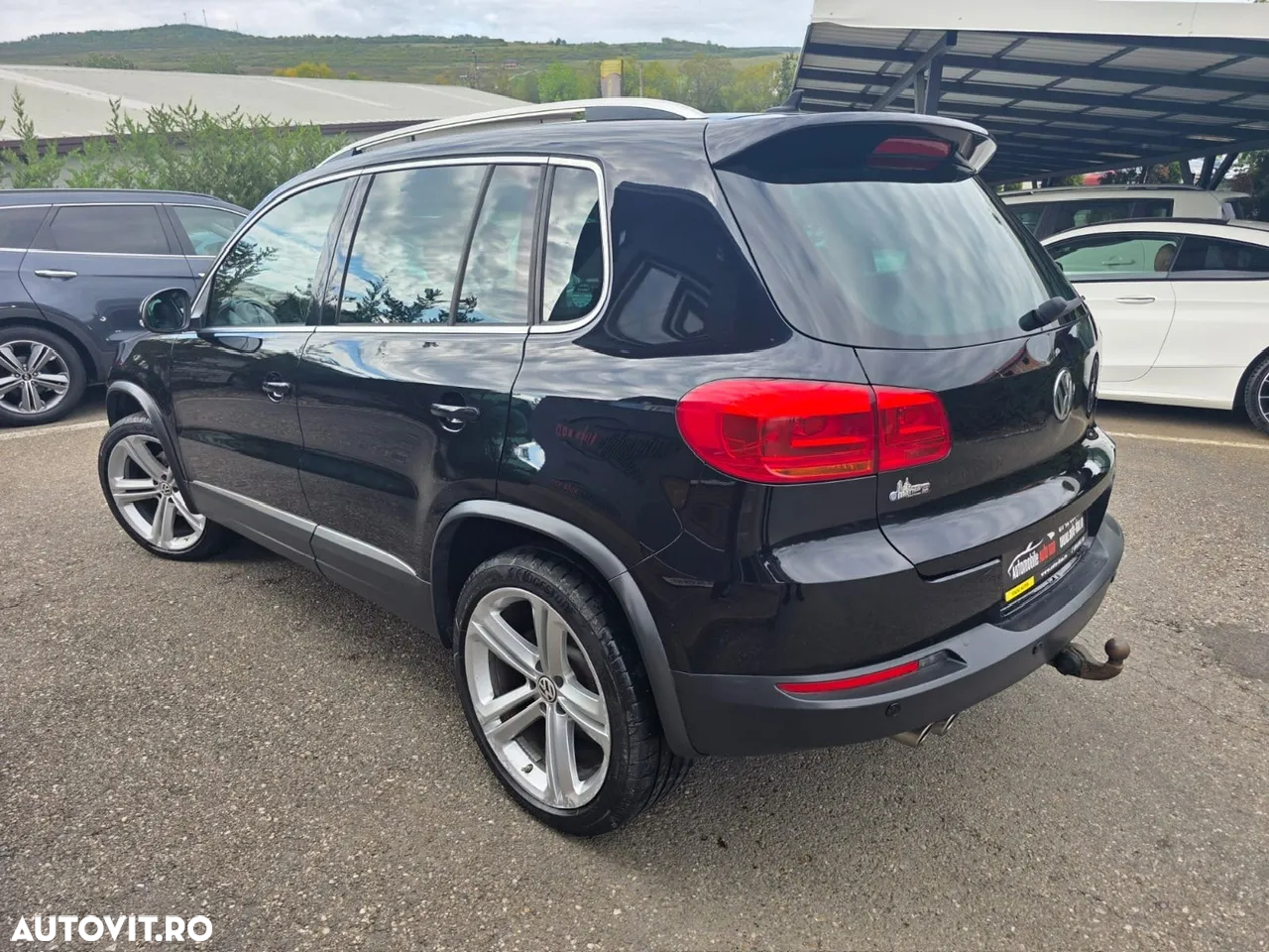 Volkswagen Tiguan - 4
