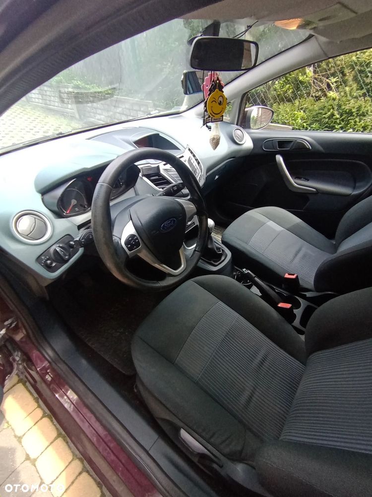 Ford Fiesta 1.6 TDCI Connection - 1