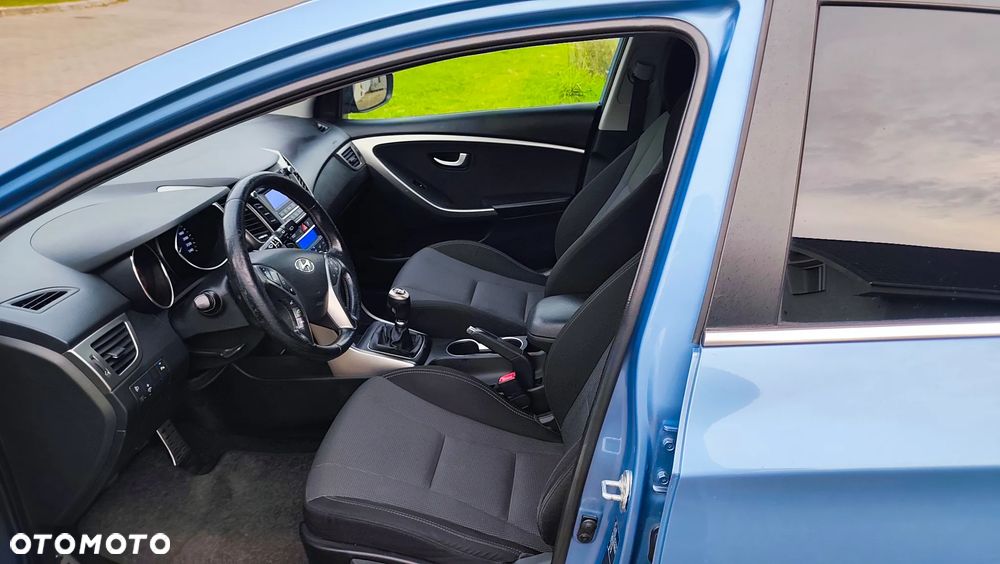 Hyundai i30 1.6 CRDi Blue Style - 24