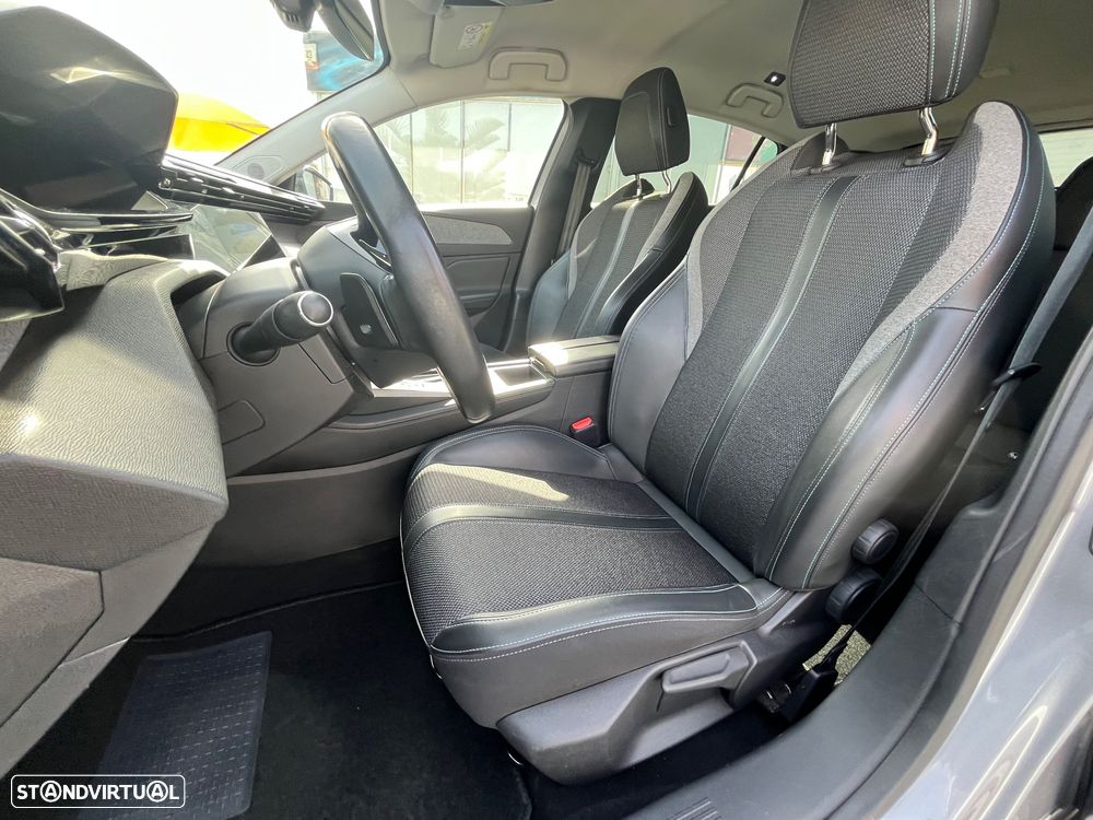 Peugeot 308 1.5 BlueHDi Allure Pack EAT8 - 26