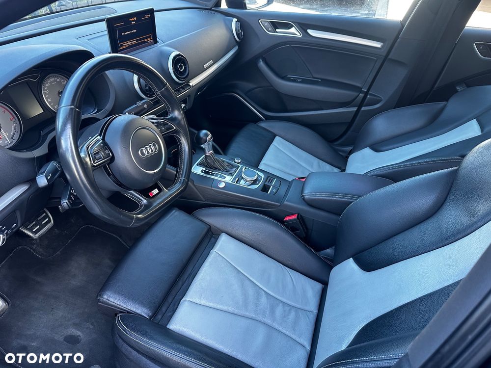 Audi S3 S tronic - 30