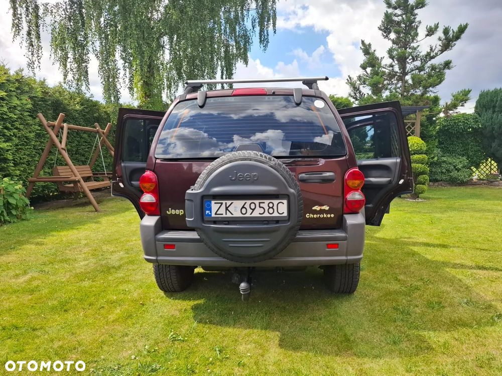 Jeep Cherokee 2.4 Sport - 13