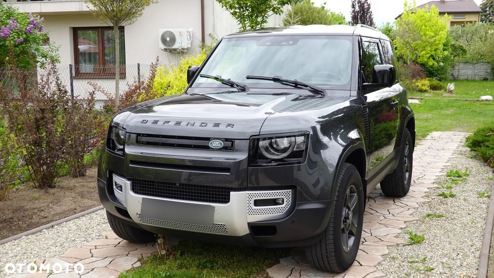 Land Rover Defender - 3