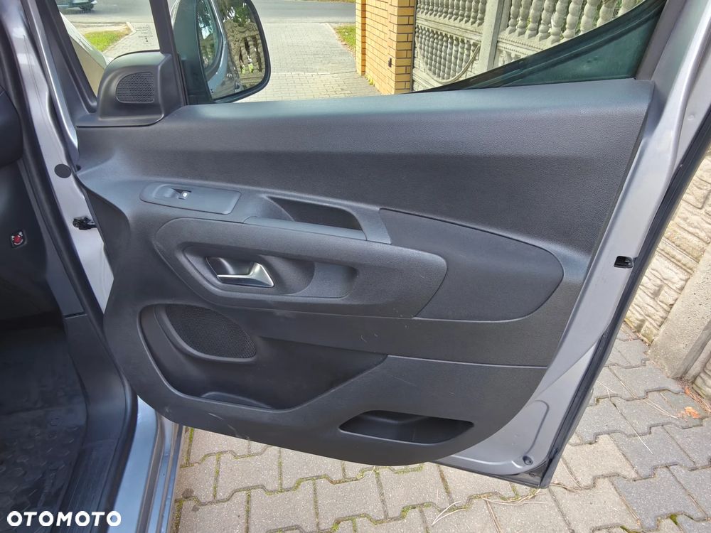Opel Combo - 25