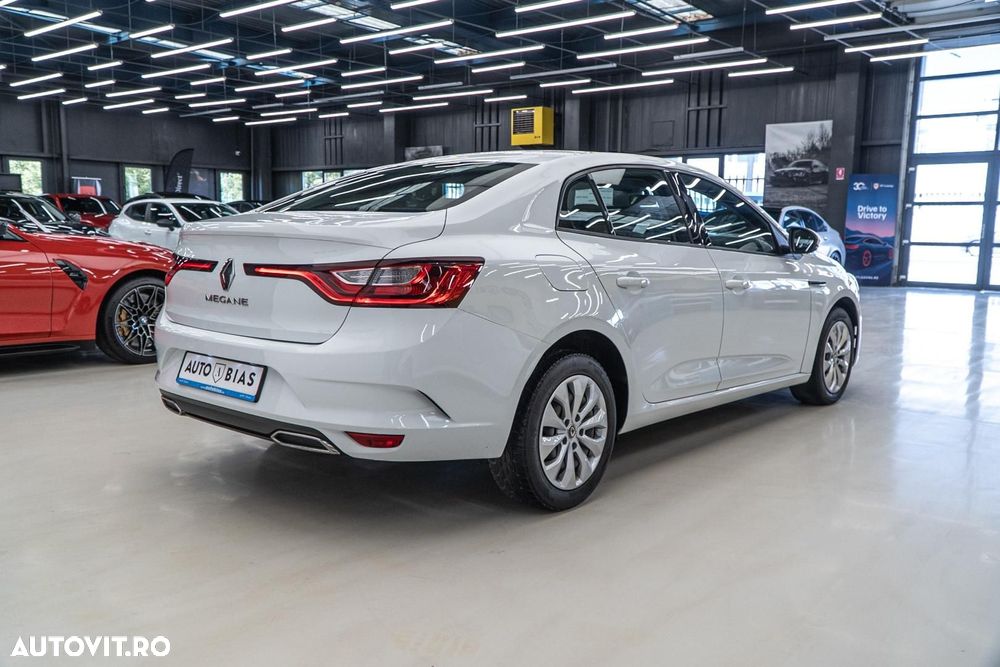 Renault Megane TCE 114 GPF Zen - 8