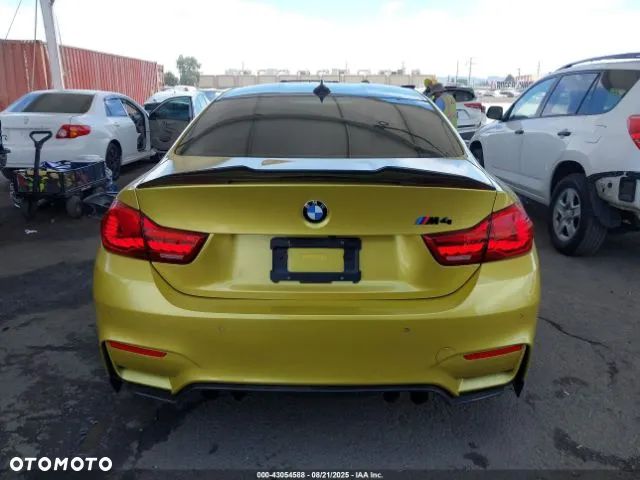 BMW M4 Coupe DKG - 17