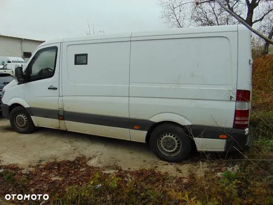 Mercedes-Benz Sprinter - 5