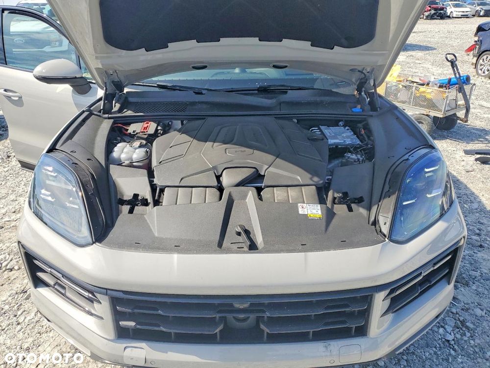 Porsche Cayenne - 13