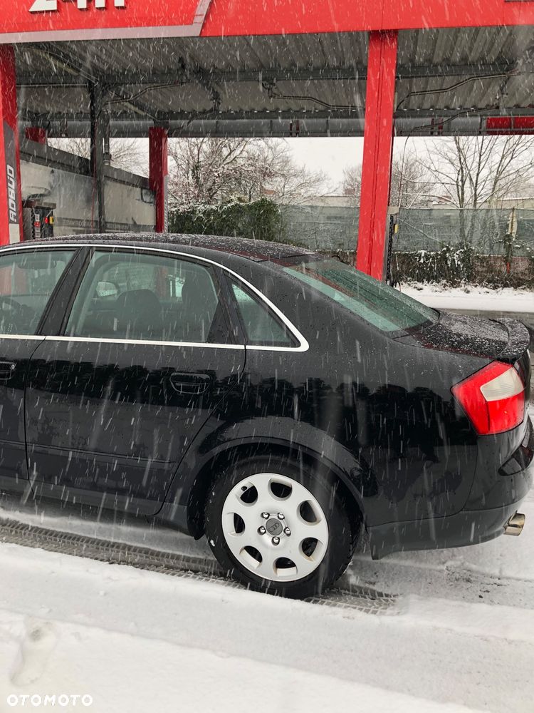 Audi A4 Limousine - 7