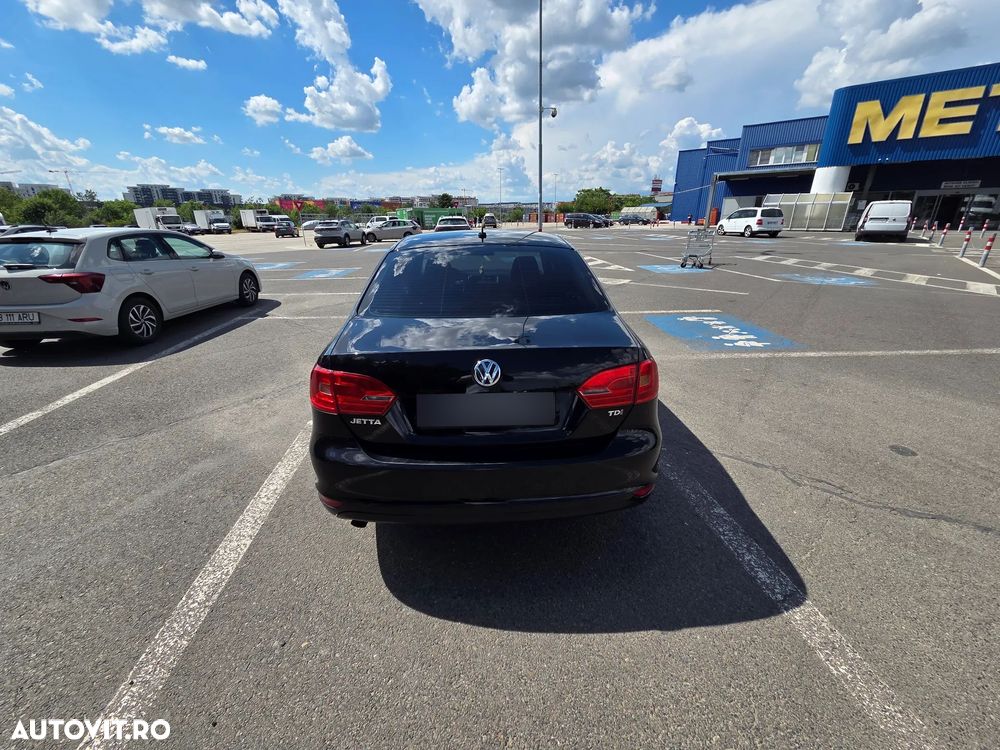 Volkswagen Jetta 1.6 TDI CR DPF Comfortline - 11