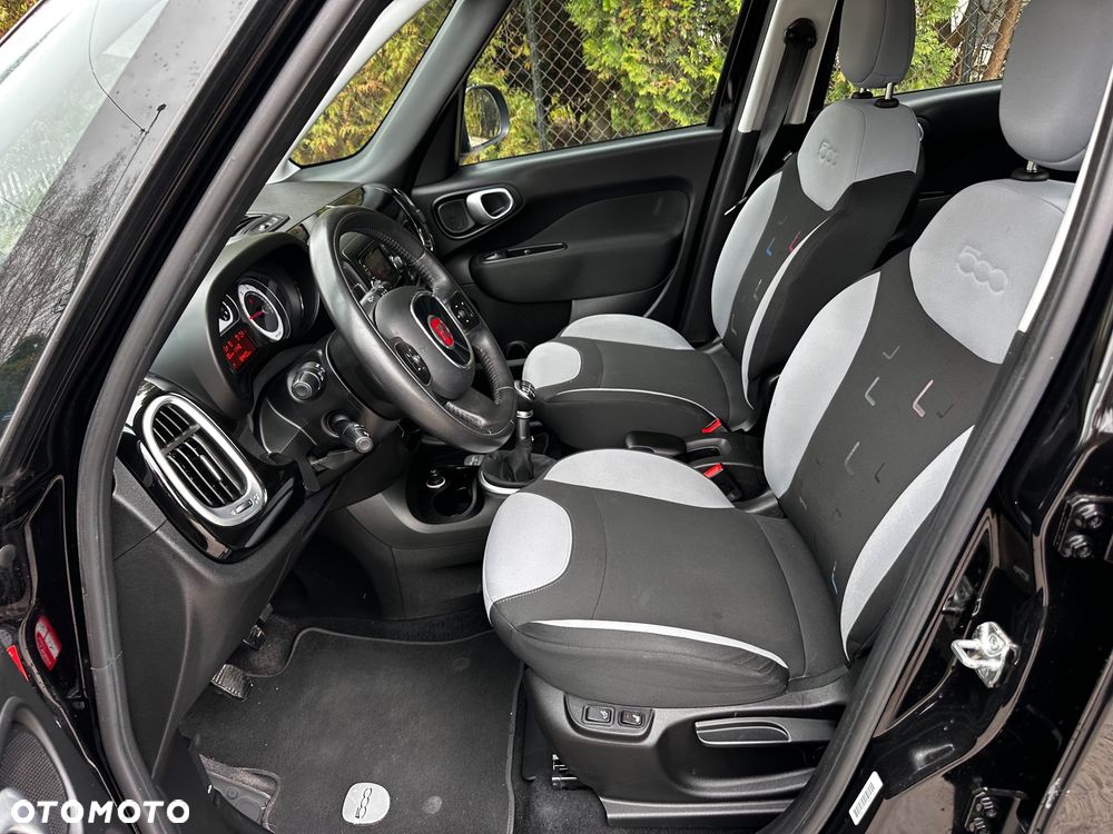 Fiat 500L 1.4 T-Jet 16V Lounge - 16