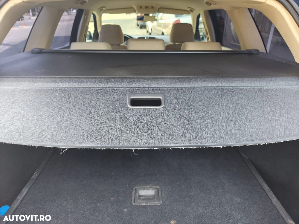 Volkswagen Golf 1.6 TDI BlueMotion Technology DPF Trendline DSG - 12