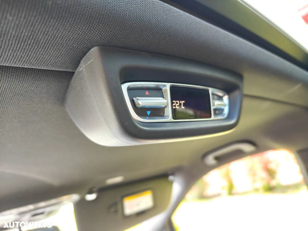 Mercedes-Benz V 300 d Lang 4Matic 9G-TRONIC Avantgarde - 3