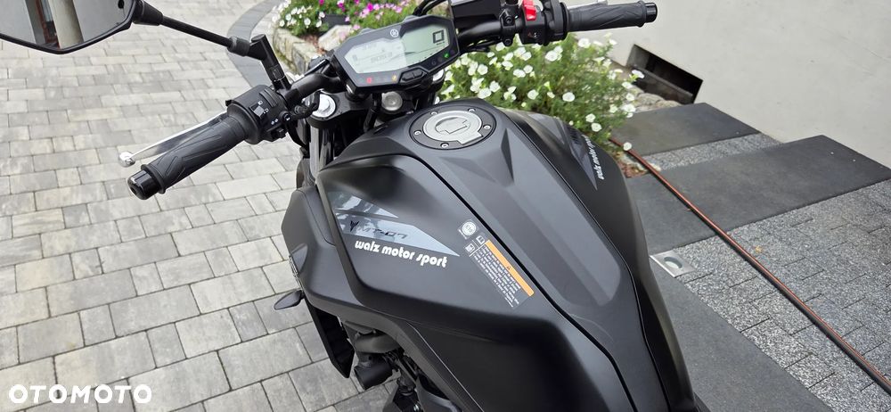 Yamaha MT - 16