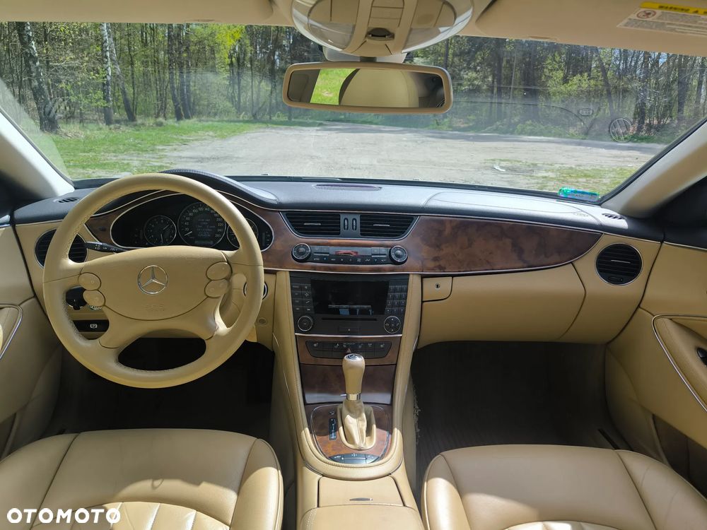 Mercedes-Benz CLS 500 - 10