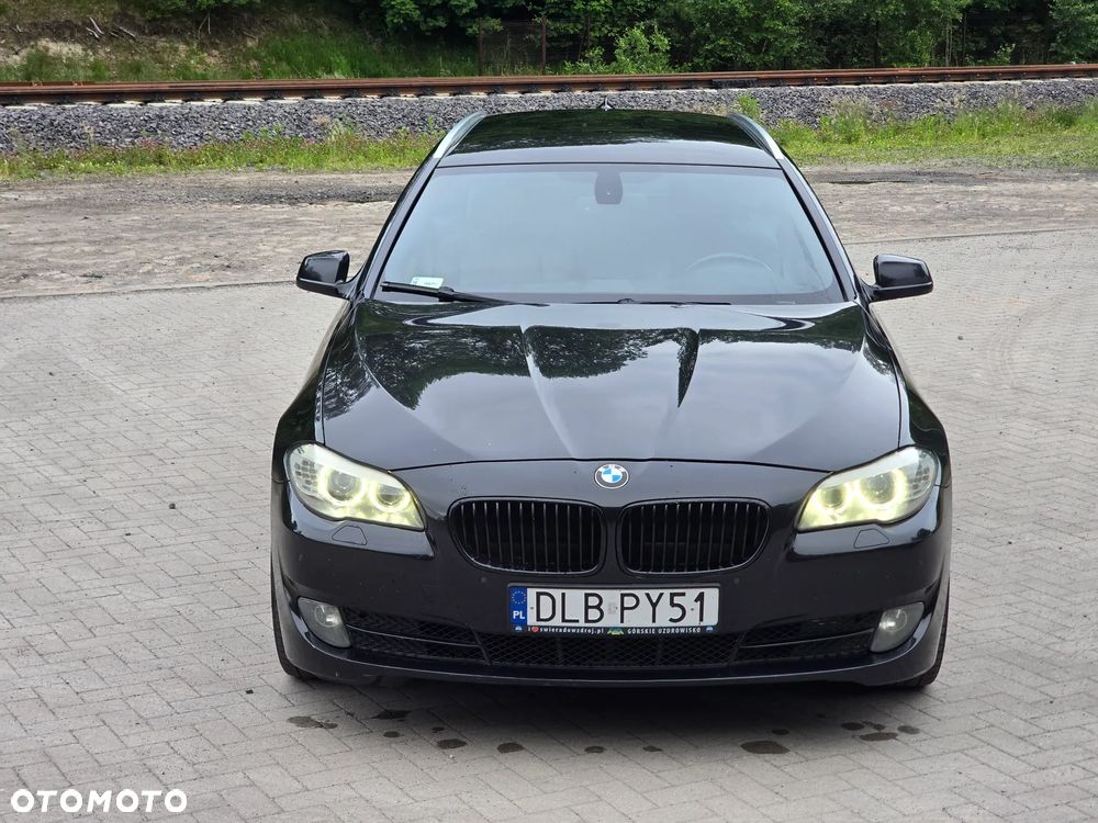 BMW Seria 5 520d - 23