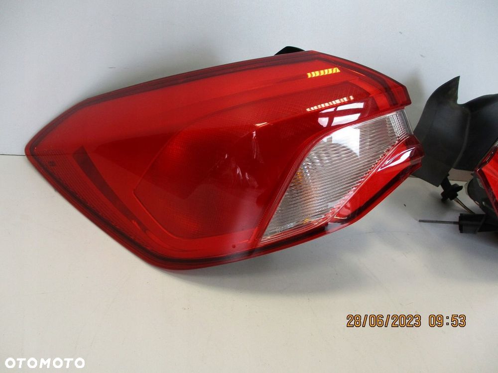 Lampa PRAWA FORD FOCUS MK4 H.B tył - 3