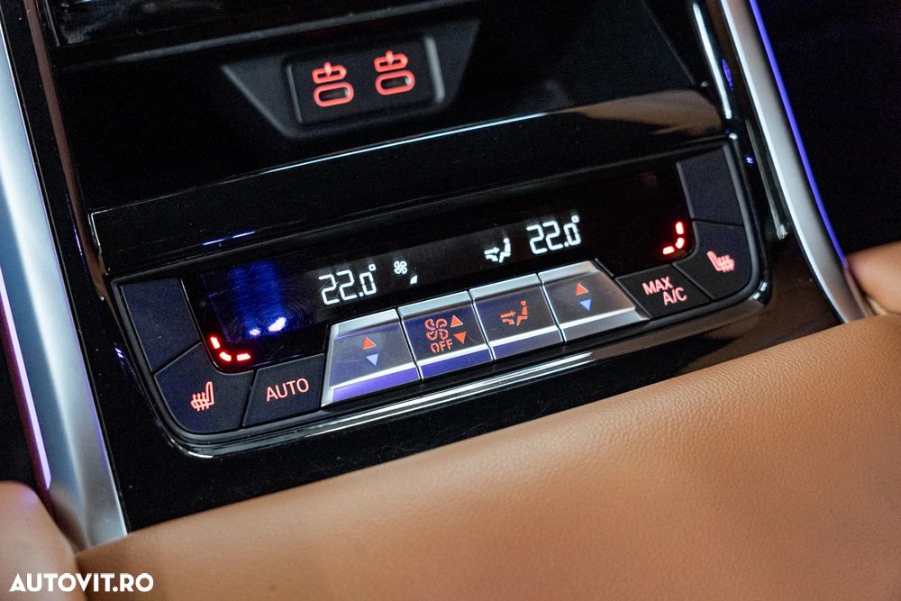 BMW Seria 8 840i xDrive AT - 25