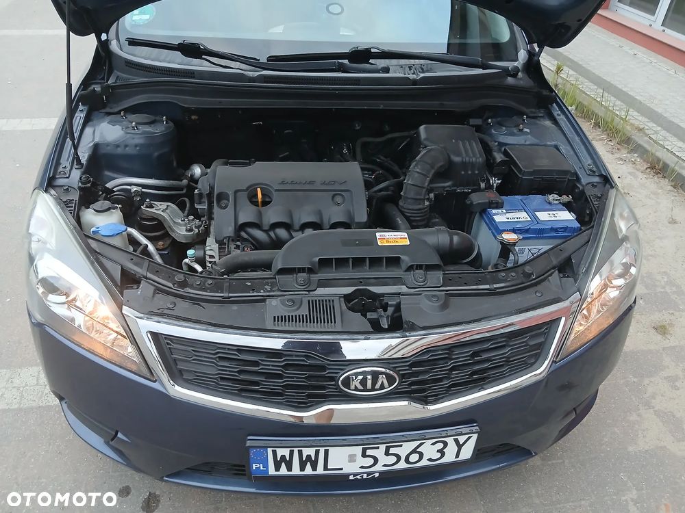 Kia Ceed 1.4 CVVT SW Vision - 14