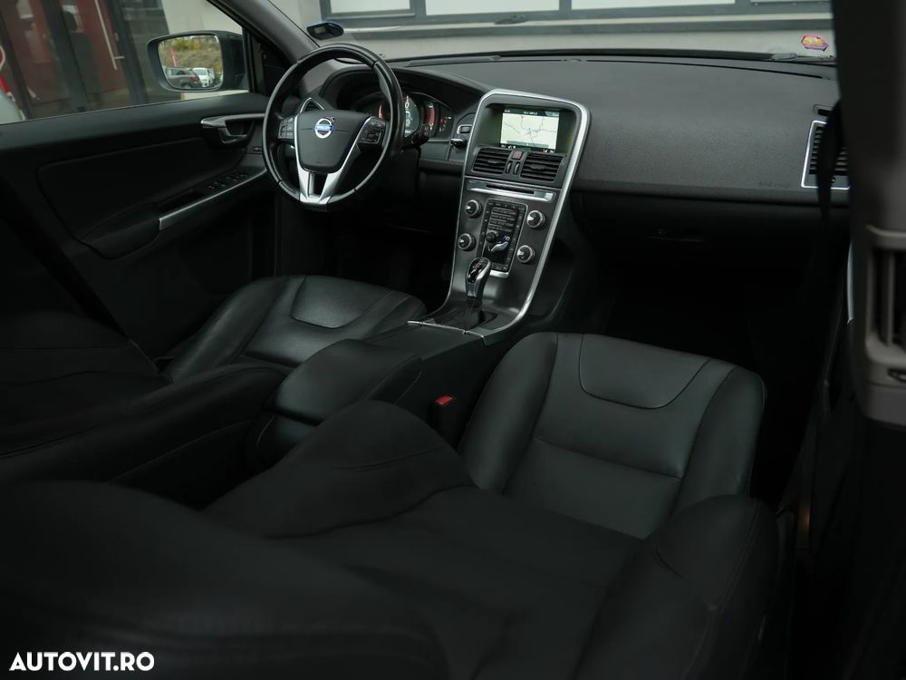Volvo XC 60 D4 Geartronic Summum - 25