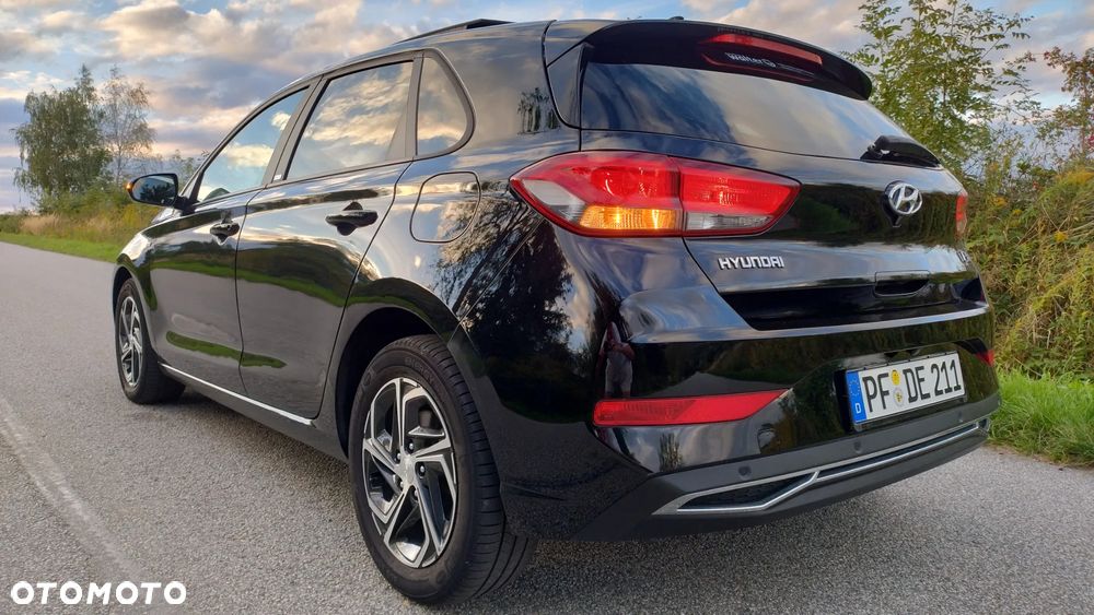 Hyundai i30 1.0 T-GDI 48V-Hybrid DCT Connect & Go - 19