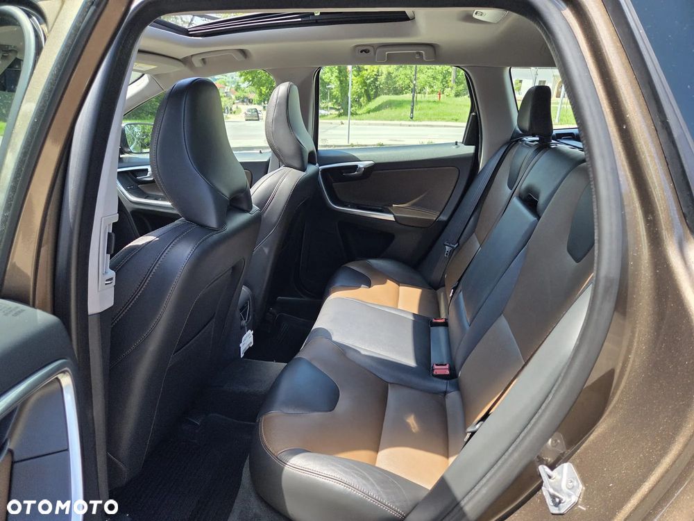 Volvo XC 60 - 16